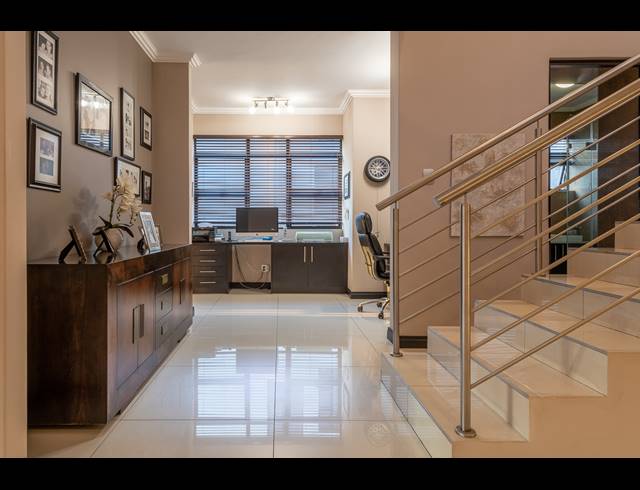 4 BEDROOM HOUSE FOR SALE IN EYE OF AFRICA ESTATE